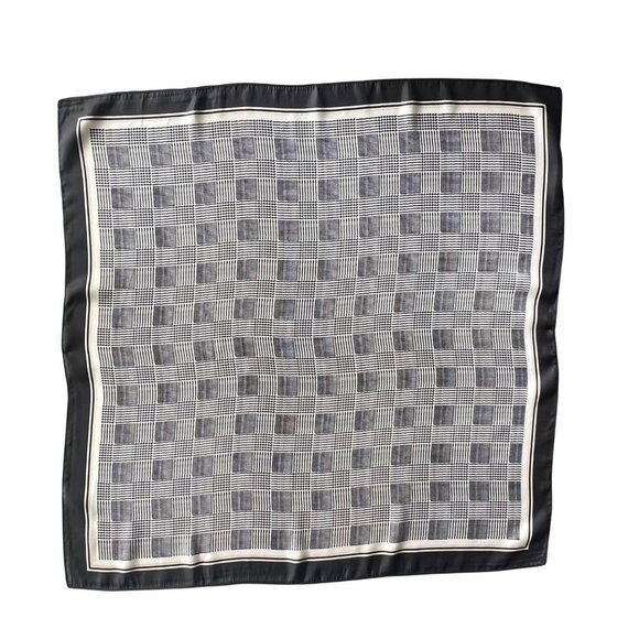 ✨Luxurious Chic Silky Square Scarf Black & White Houndstooth Plaid Print Bandana - Picture 5 of 6